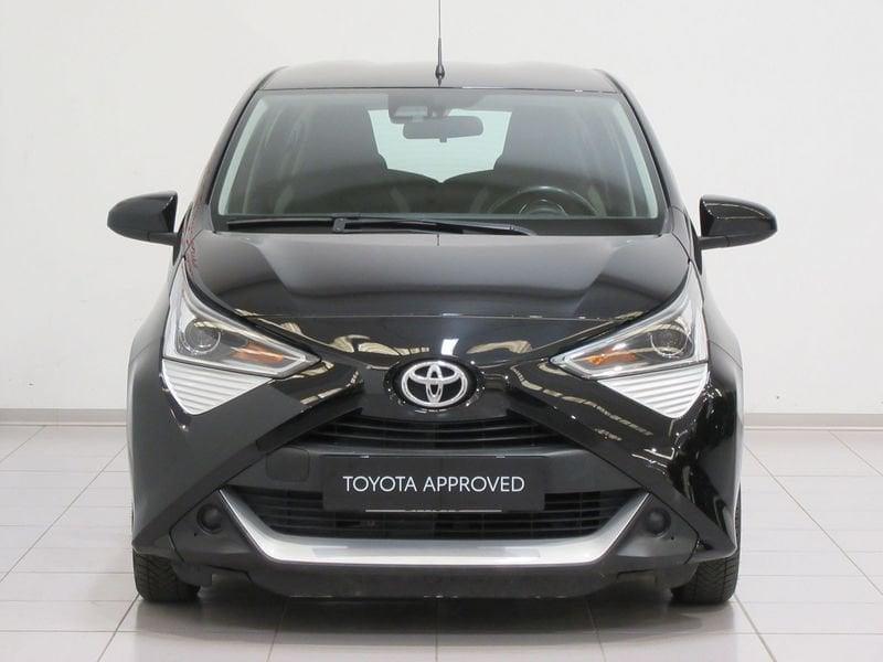 Toyota Aygo Connect 1.0 VVT-i 72 CV 5 porte x-fun