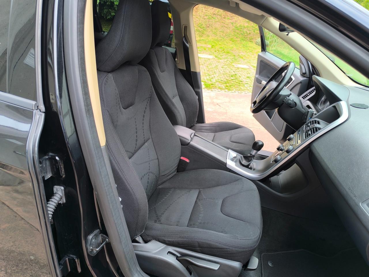Volvo XC 60 XC60 D5 AWD Summum