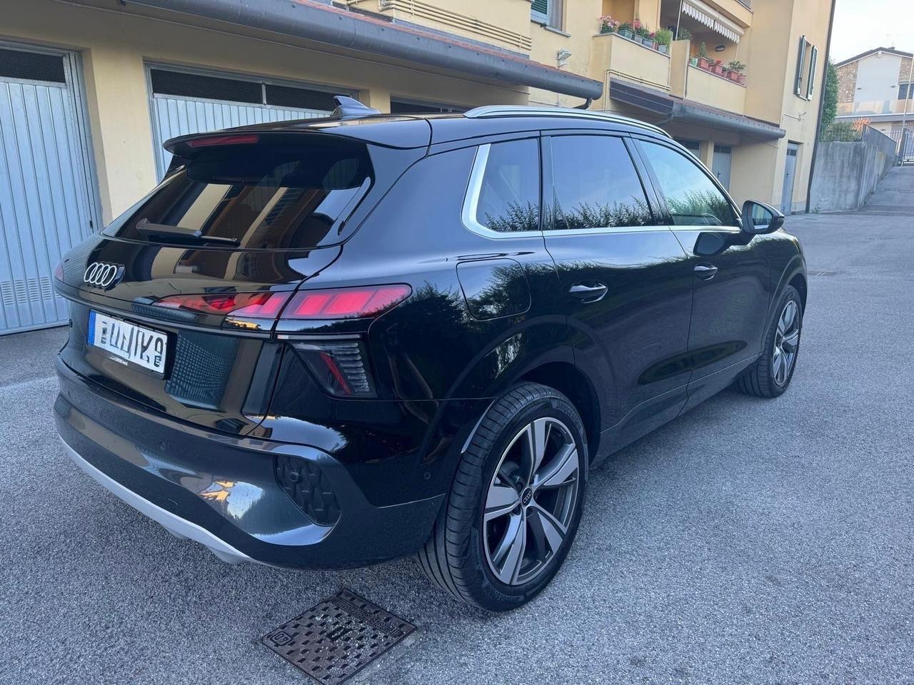 Audi Q3 35 TDI S tronic Business Advanced