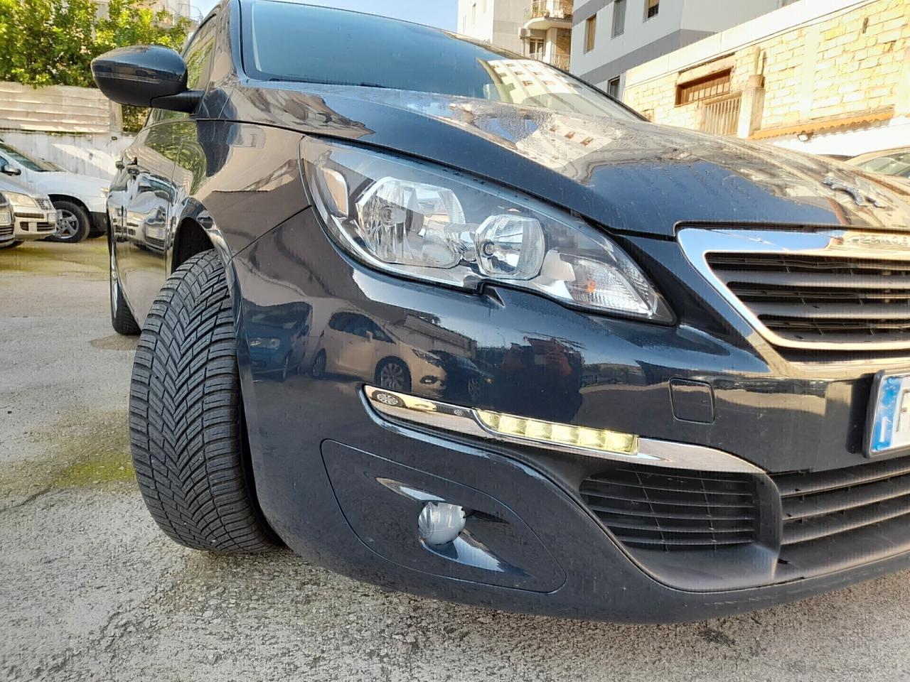 Peugeot 308 BlueHDi 120 S&S SW Allure