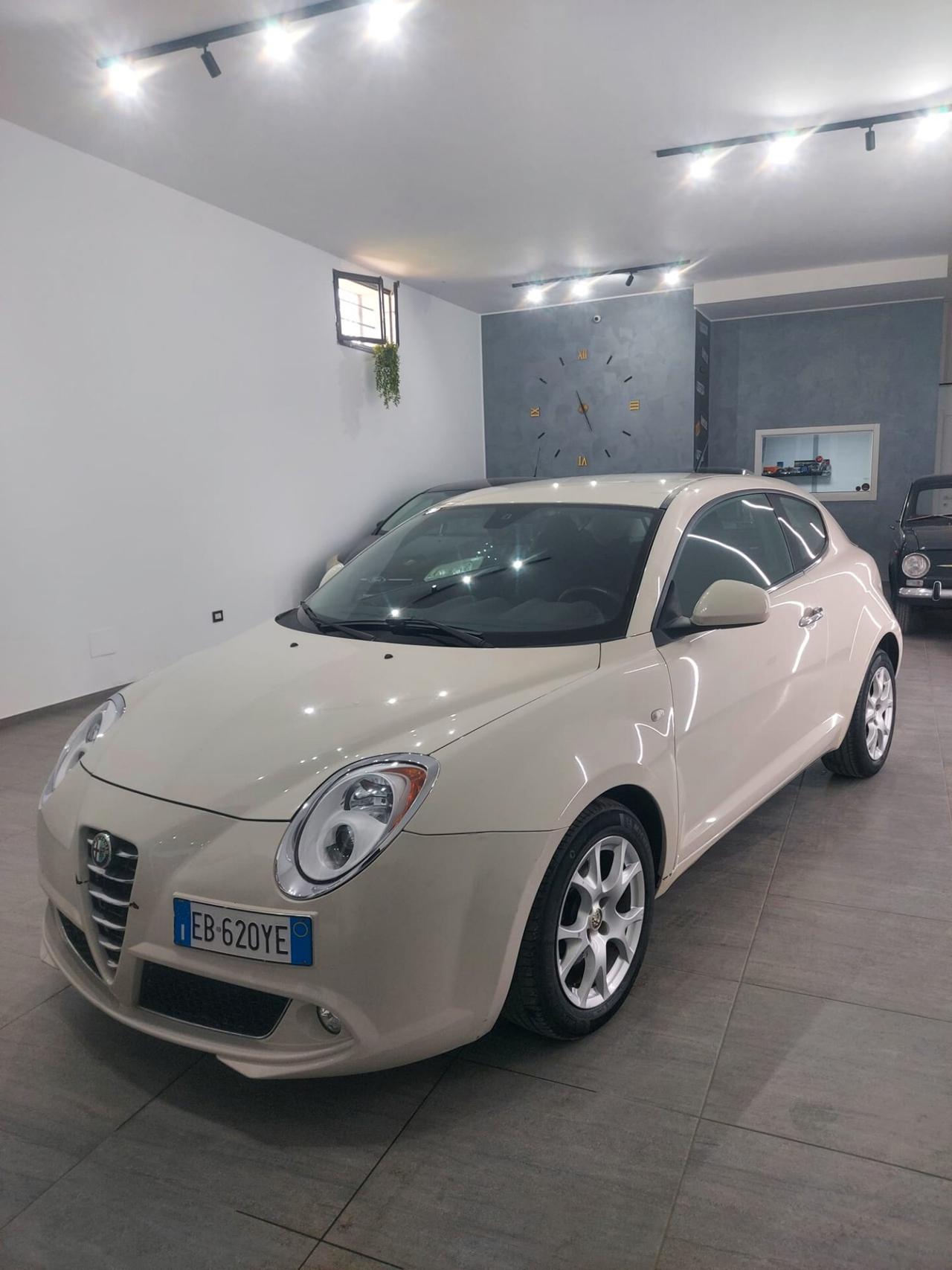 Alfa Romeo MiTo 1.3 JTDm-2 95 CV S&S Distinctive Sport Pack