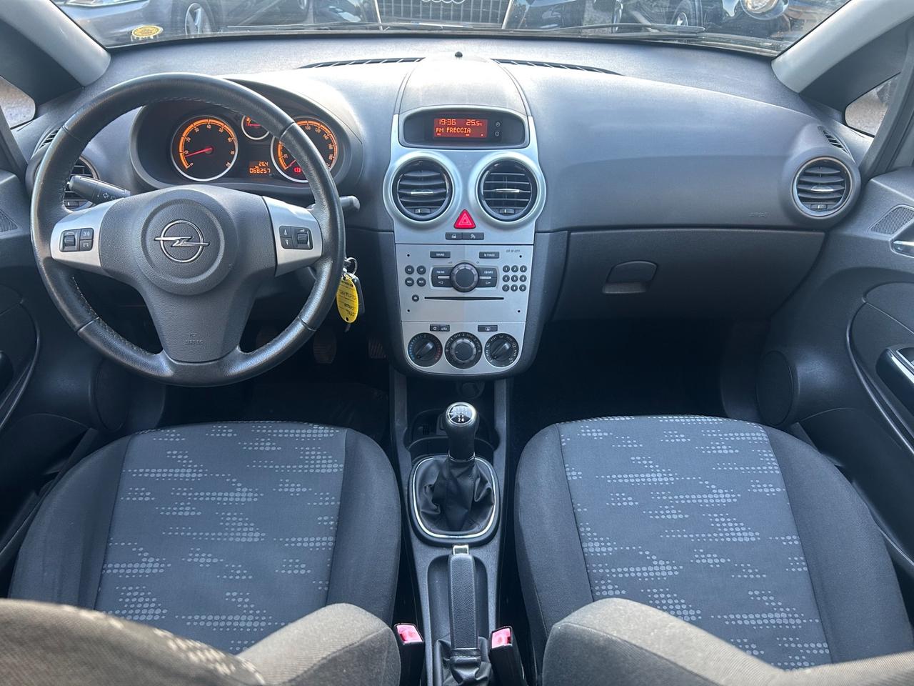 Opel Corsa 1.2 Benzina 68000Km Ok Neopatentati