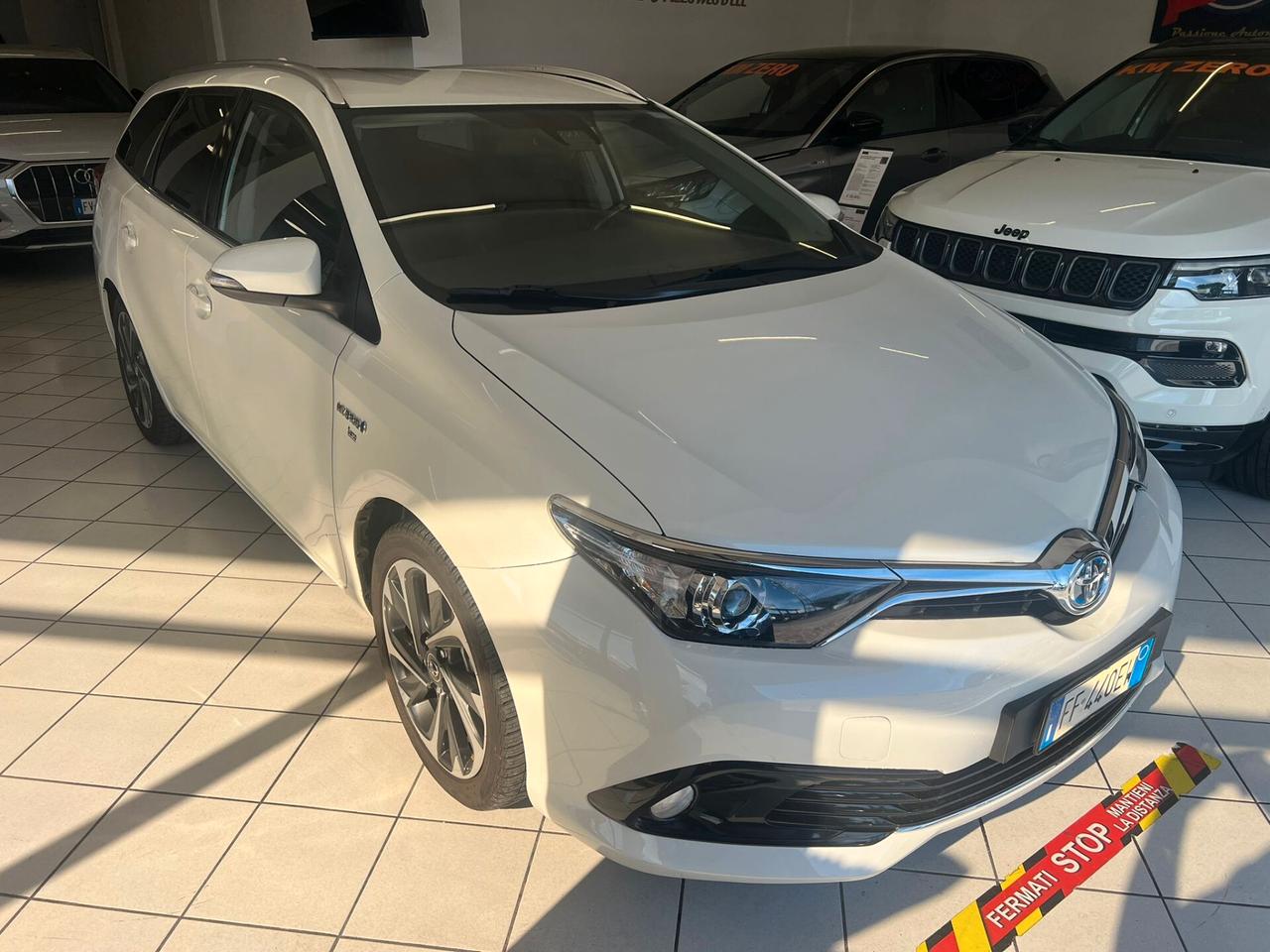 Toyota Auris Touring Sports 1.8 Hybrid Lounge