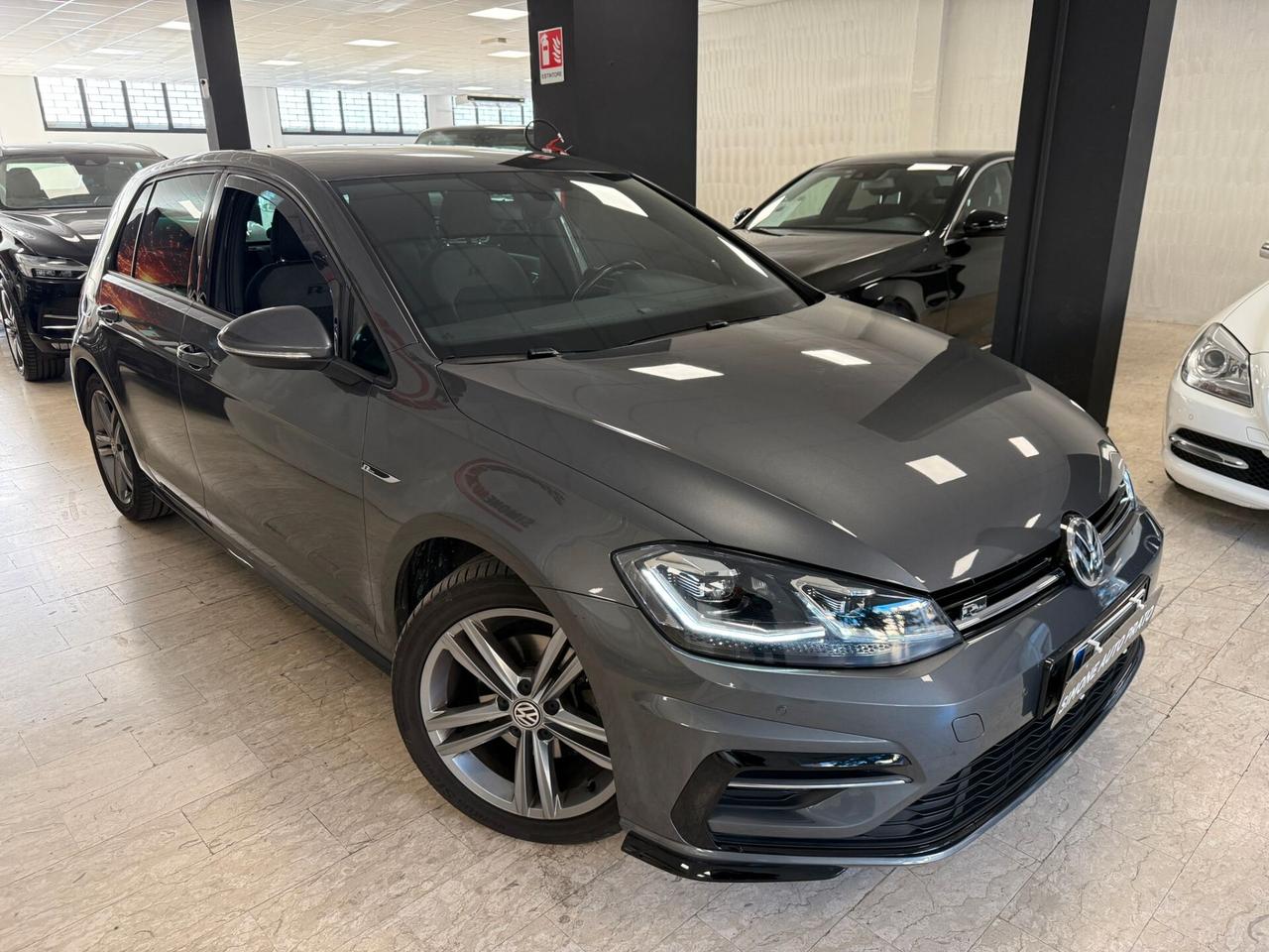 Volkswagen Golf 1.6 TDI 115 CV 5p. Executive BlueMotion Technology R-Line