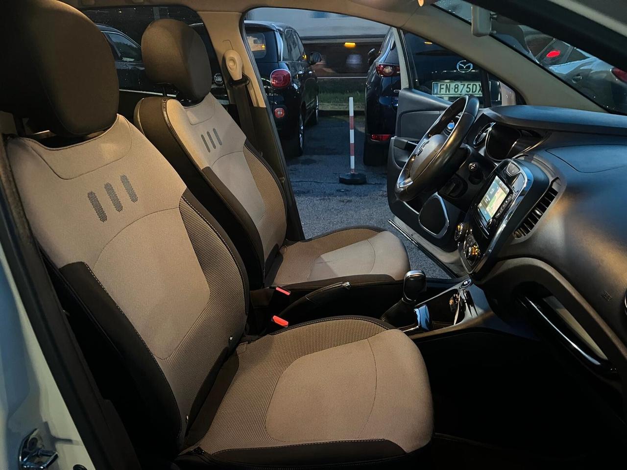 Renault Captur dCi 8V 90 CV EDC Start&Stop Energy Intens