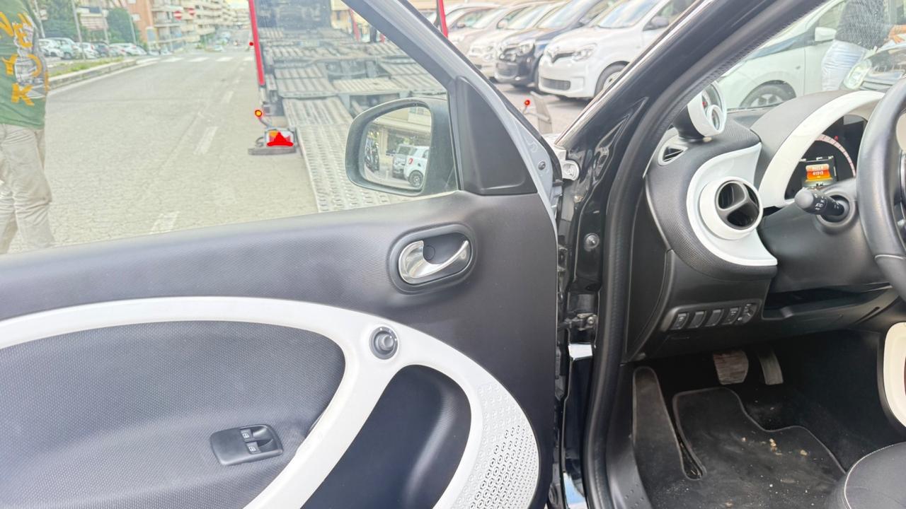 Smart ForFour 70 1.0 Passion LED PSC BLUETOOTH CERCHI 15