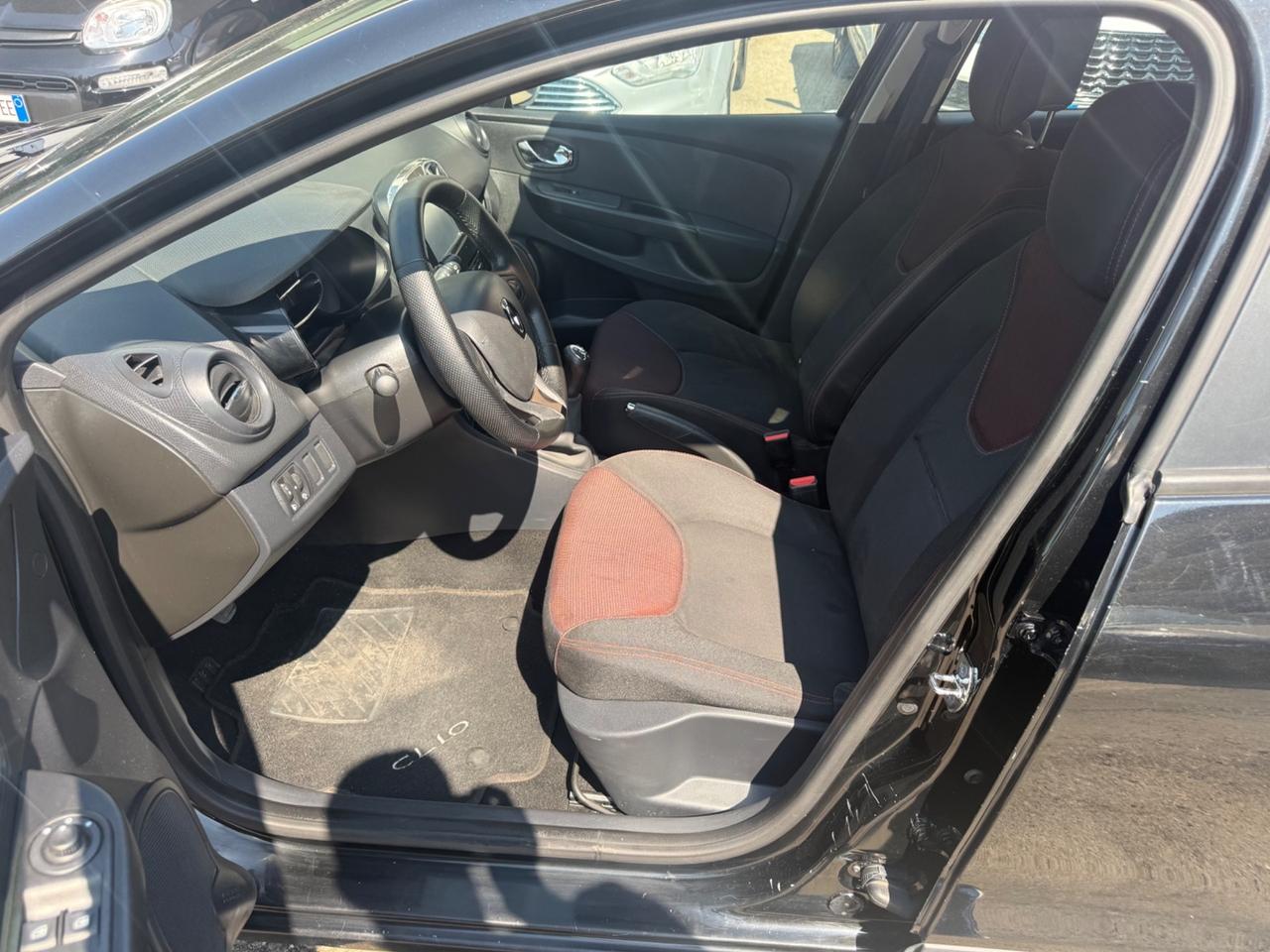 Renault Clio 1.5 dCi 8V 75CV 5 porte Wave
