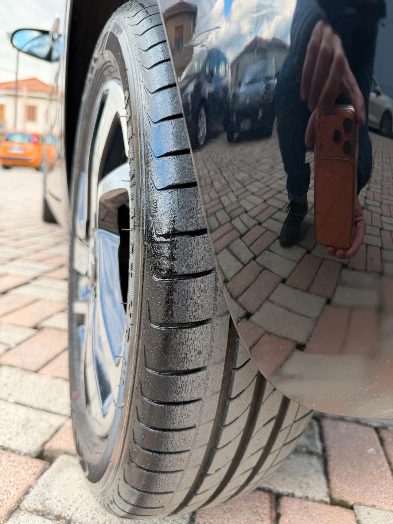 Peugeot 108 VTi 68 5 porte Allure