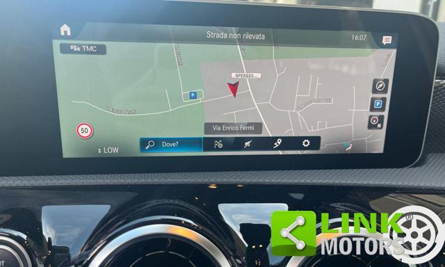 MERCEDES-BENZ A 200 Sport