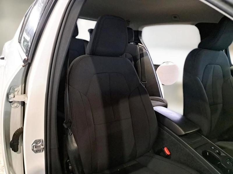 VOLVO XC40 T2 AUTOMATICO MOMENTUM SUV