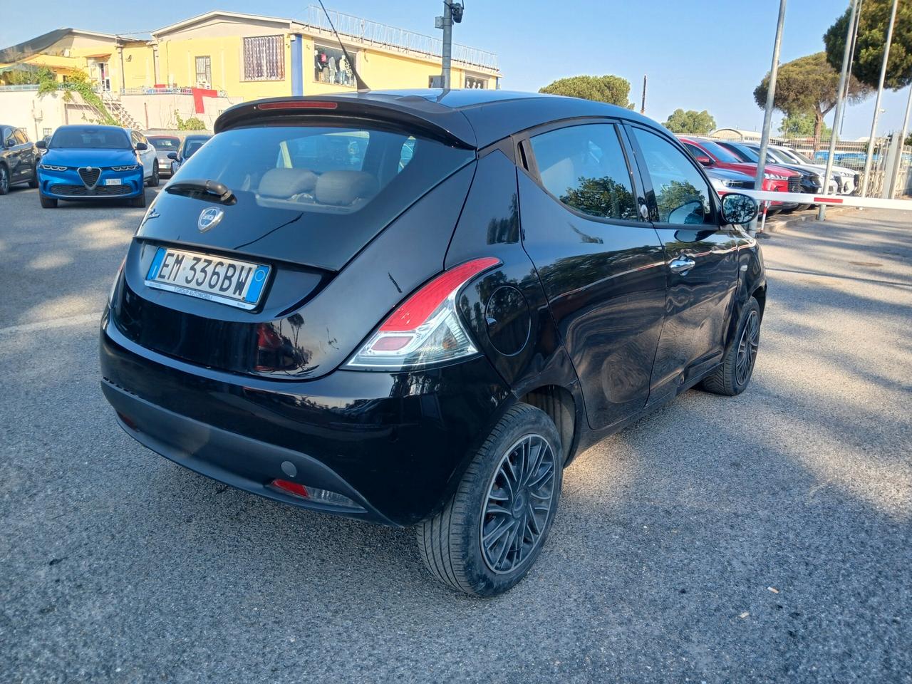 Lancia Ypsilon 1.2 69 CV 5 porte GPL Ecochic Silver