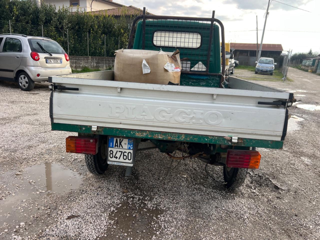 Ape Piaggio 703tm da rivedere motore
