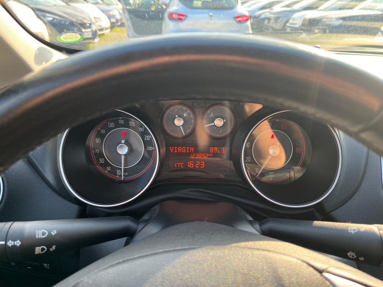 Fiat Punto 1.2 8V 5 porte Lounge 2015 123.000 km