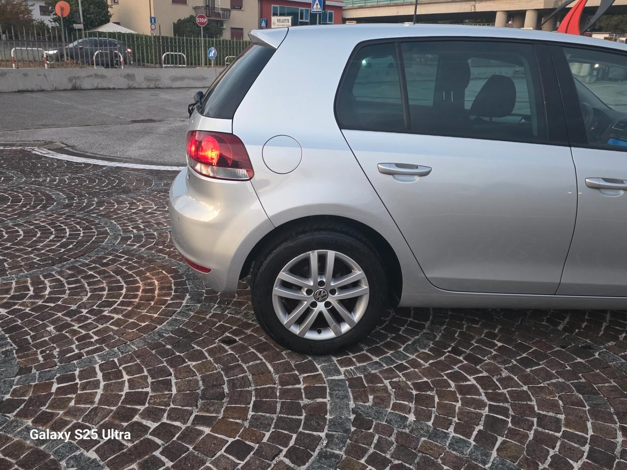 Volkswagen Golf 1.6 TDI DPF 5p. Highline