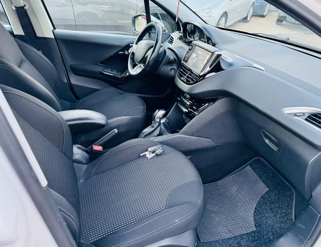 Peugeot 208 PureTech 82 5 porte Allure Ok Neopatentati