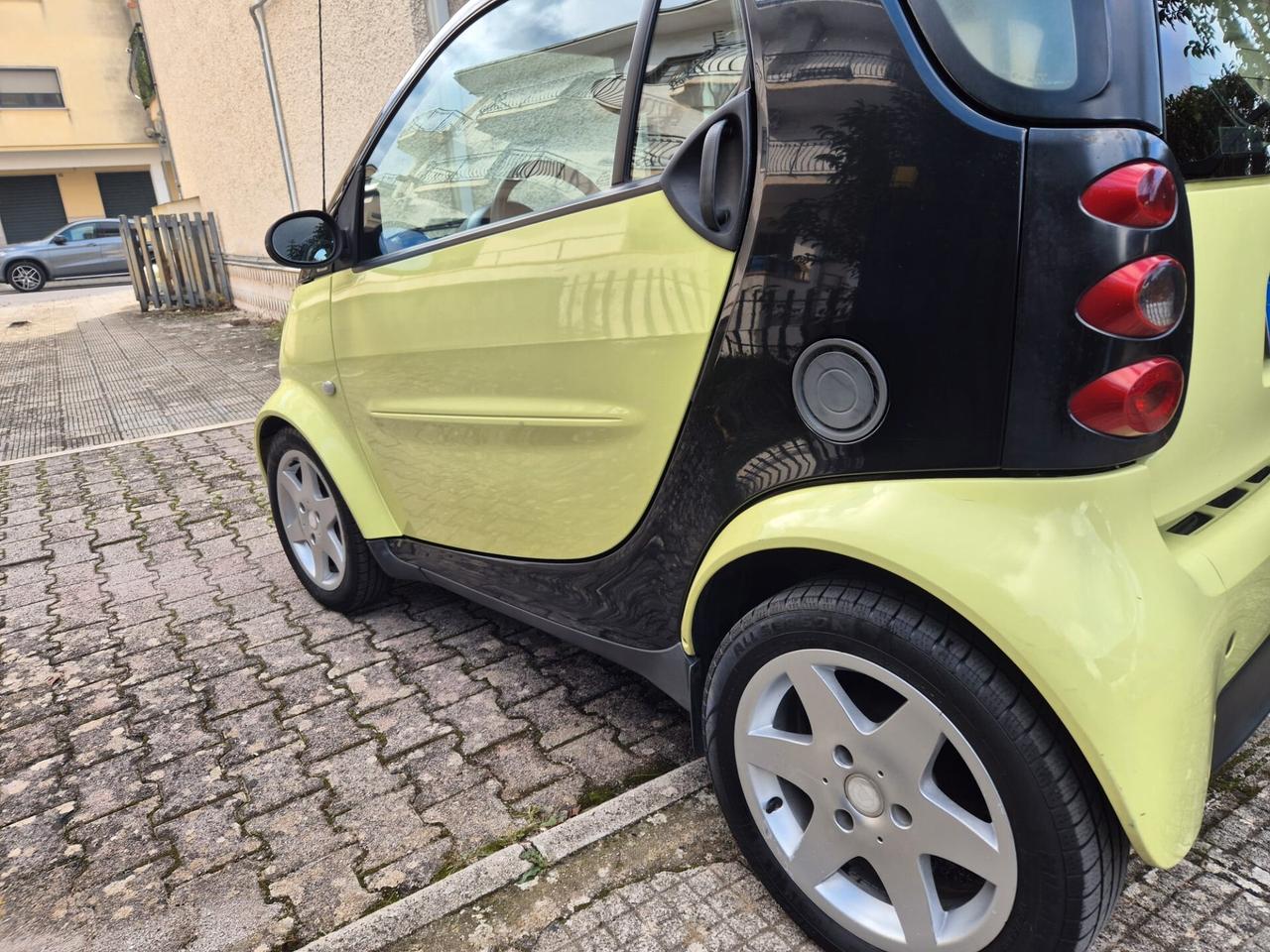 Smart 800 city-coupé pulse cdi