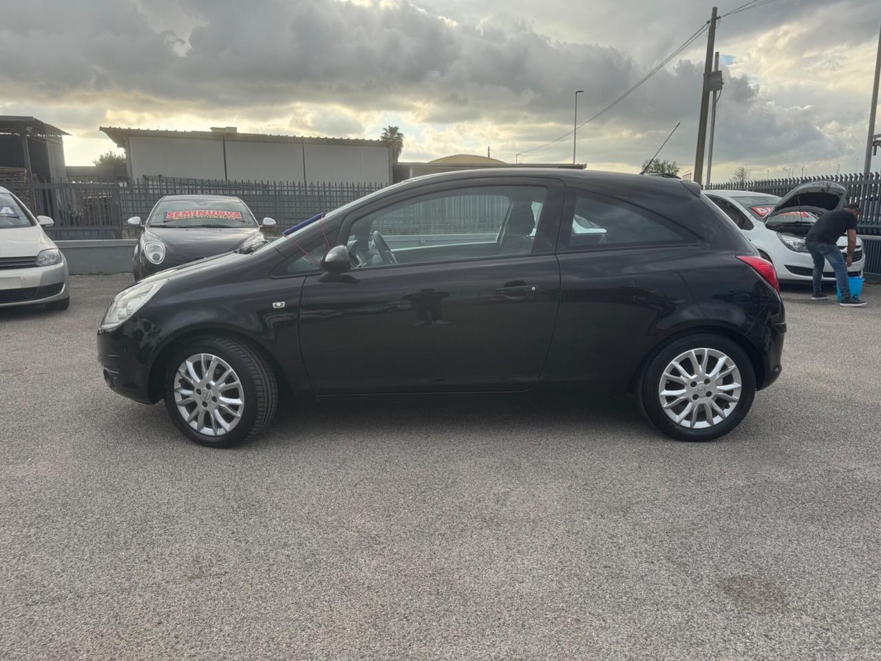 Opel Corsa 1.2 80CV 3 porte GPL-TECH Club