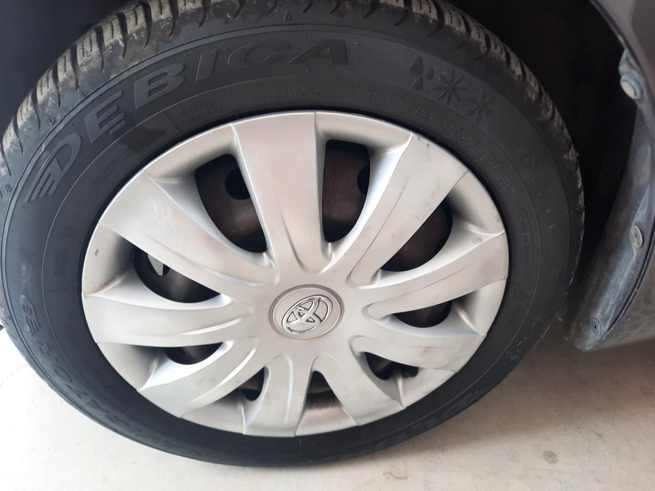 Toyota Yaris 1.3 5 porte Navi