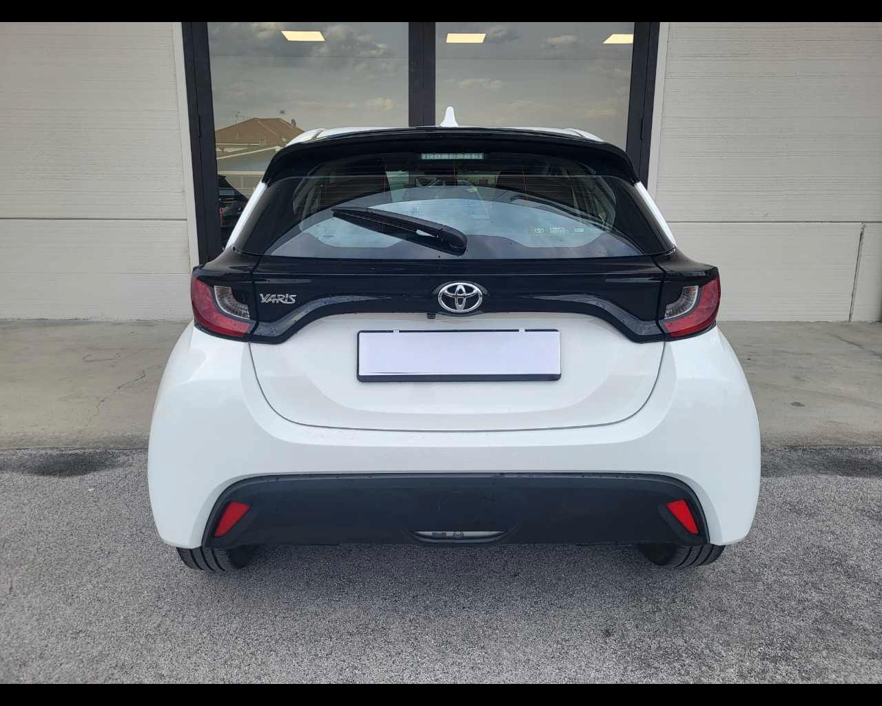TOYOTA Yaris 1.0 Active