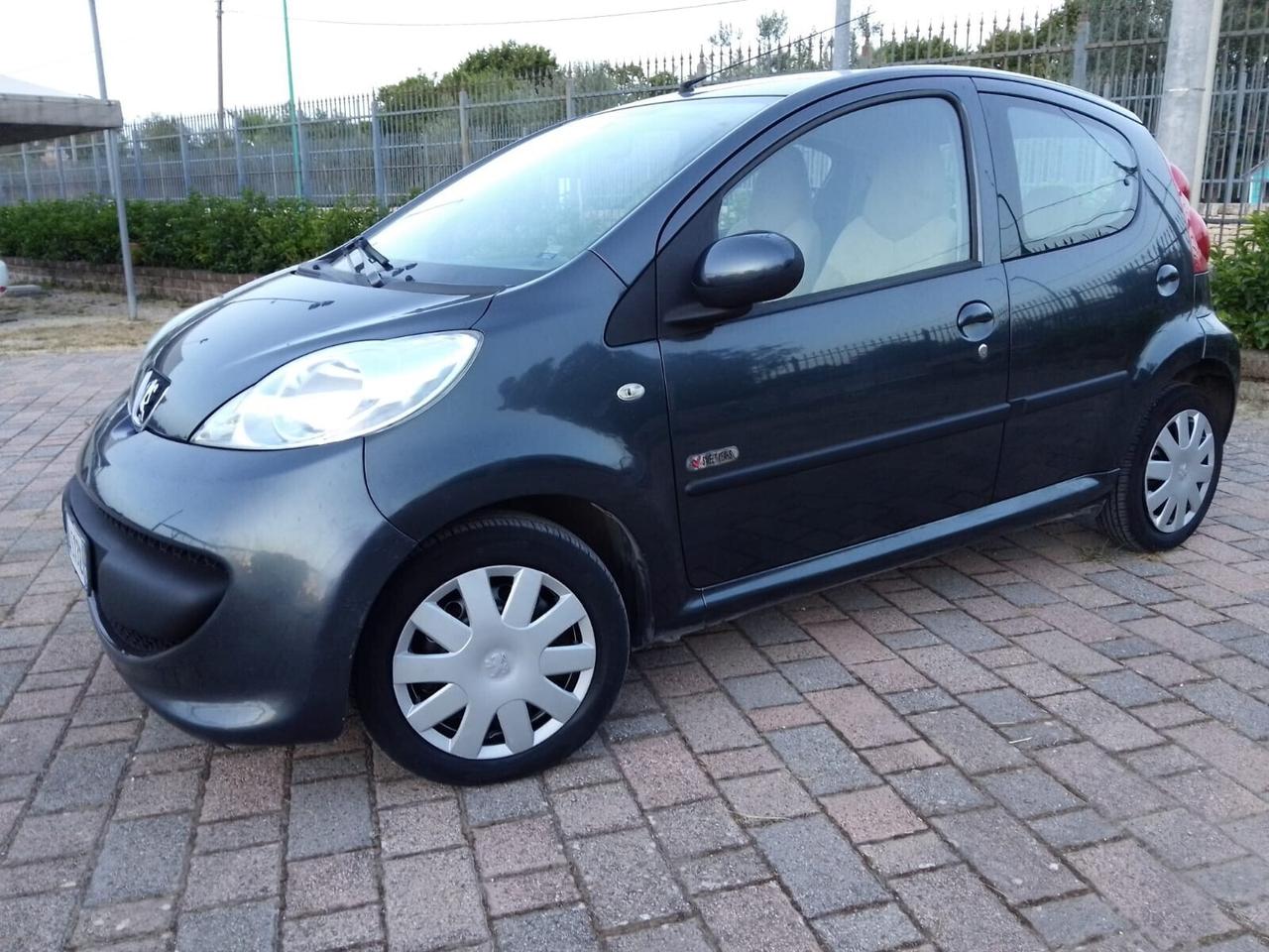 Peugeot 107 1.0 68CV 5p. Sweet Years