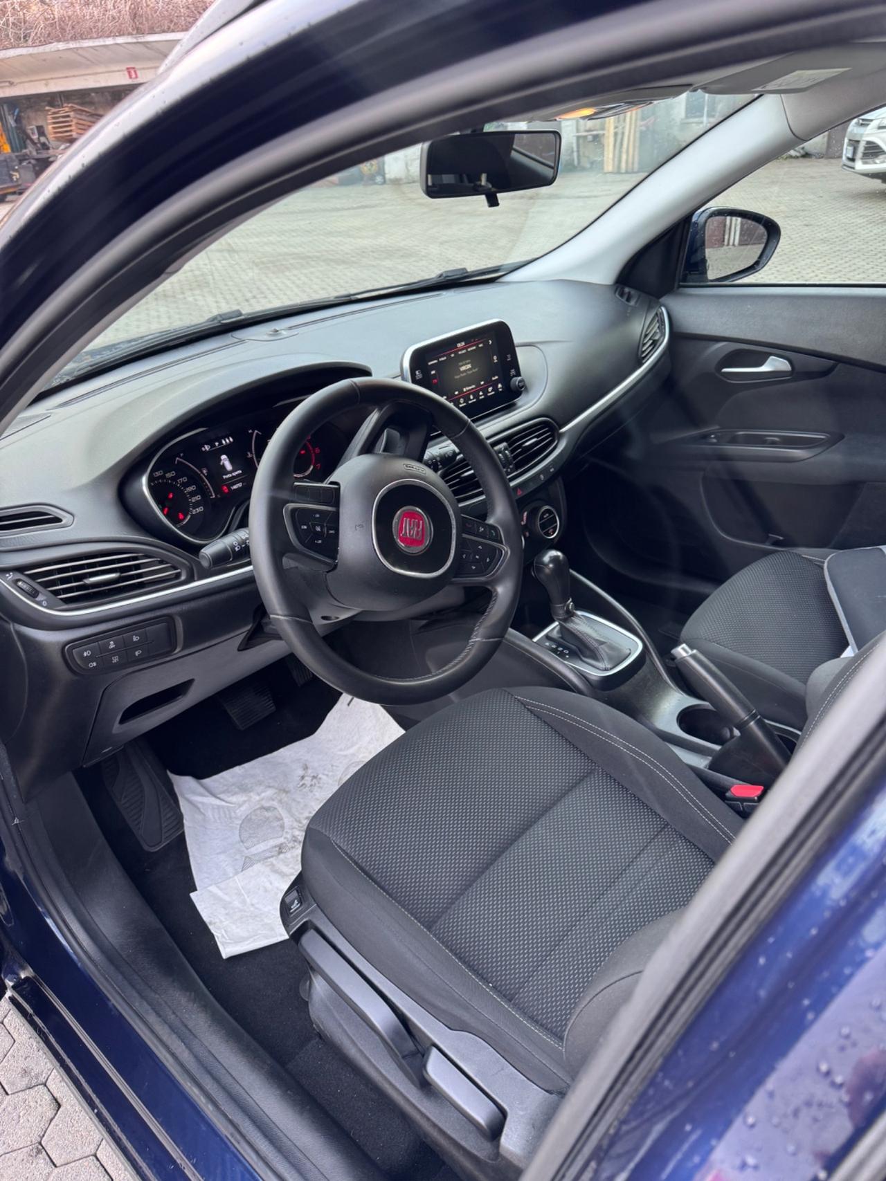 Fiat Tipo 1.6 Mjt S&S DCT SW Easy Business