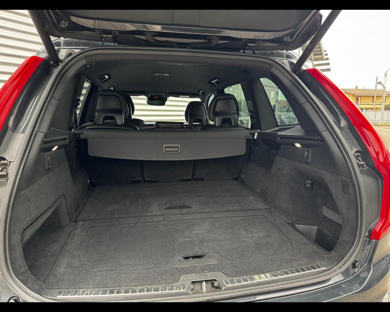 VOLVO XC90 D5 R-DESIGN AWD GEARTRONIC