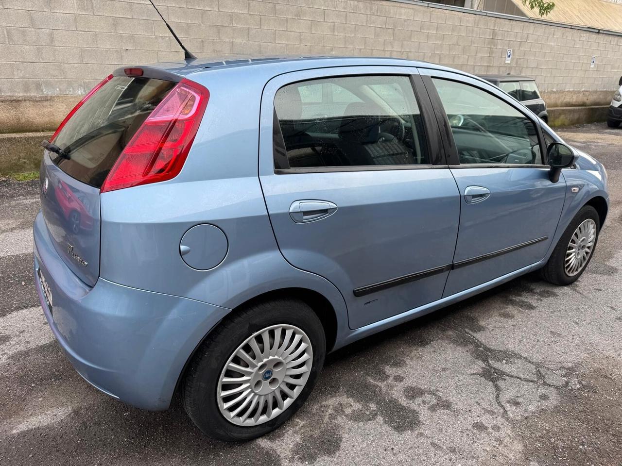 Fiat Grande Punto 1.3 MJT 75 CV 5 porte Dynamic