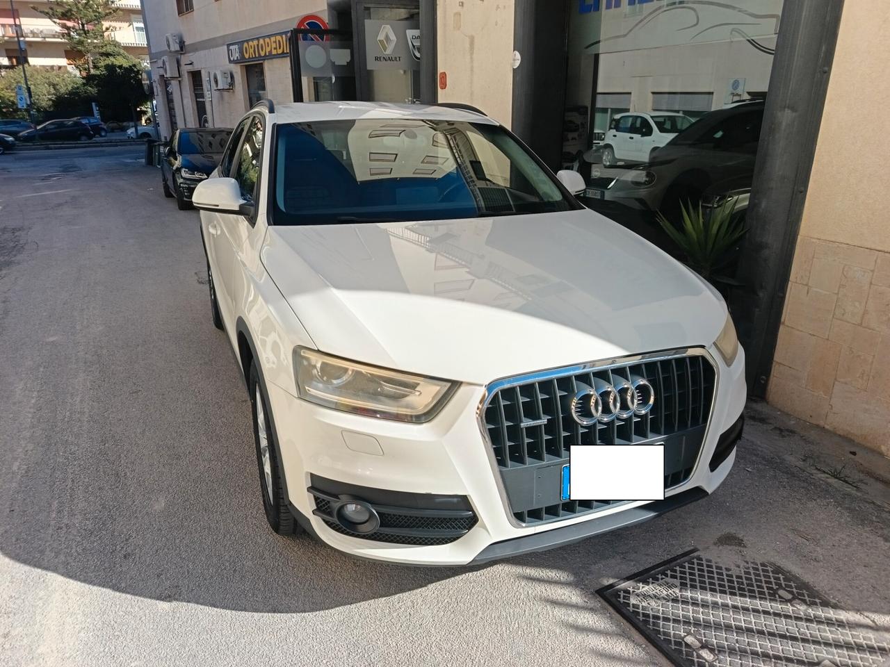 Audi Q3 2.0 TDI 140cv Business