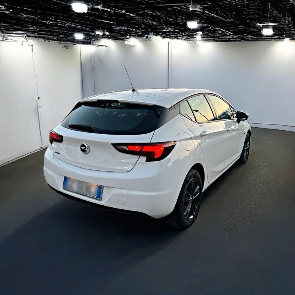 Opel Astra 2020