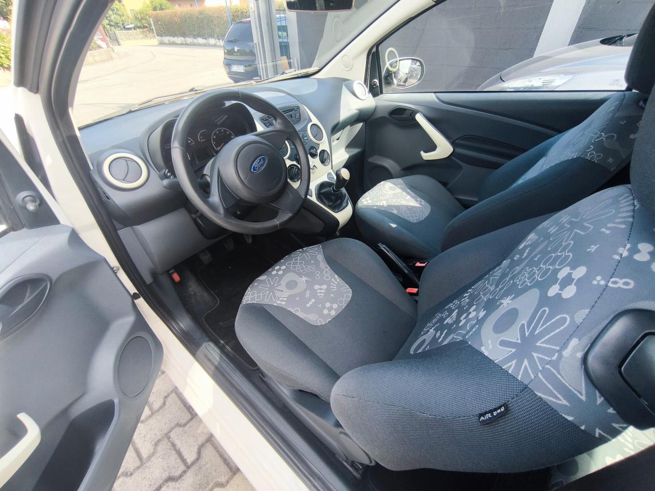 FORD KA 1.2 TITANIUM "OK PER NEOPATENTATI"