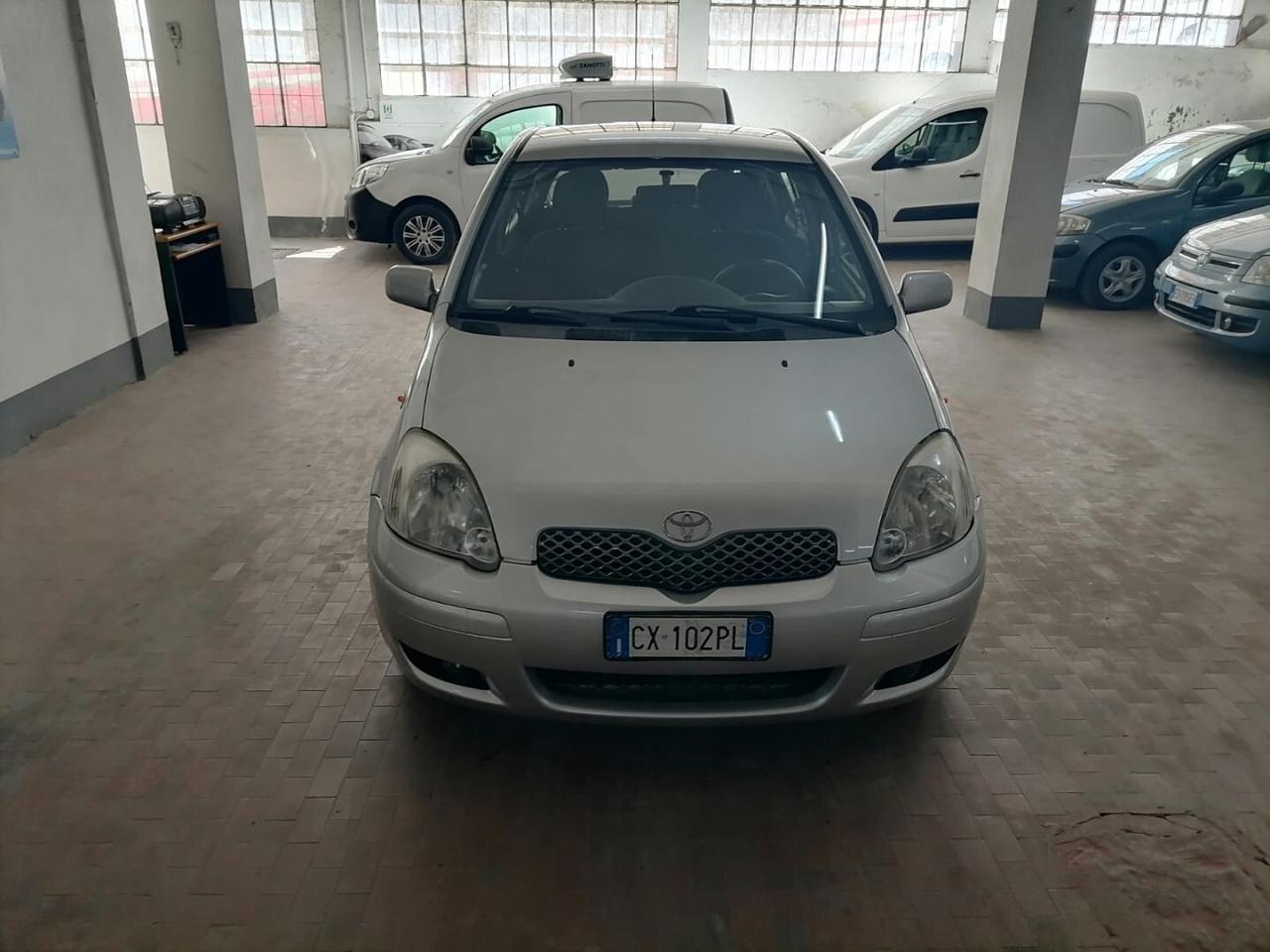 Toyota Yaris 1.0 16v Sol 5p OK NEOPATENTATI