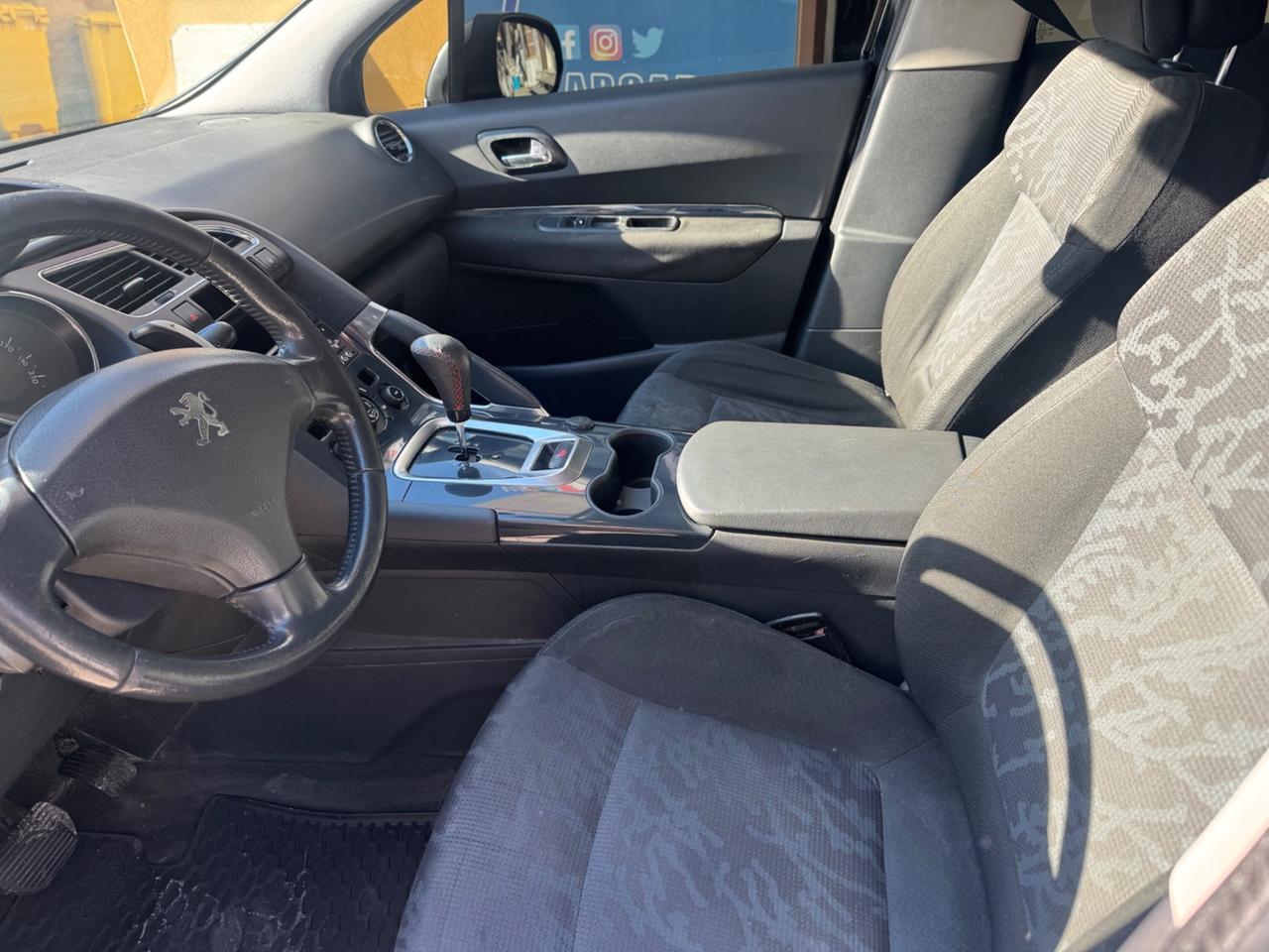 Peugeot 3008 1.6 HDi 110CV cambio robotizzato Premium