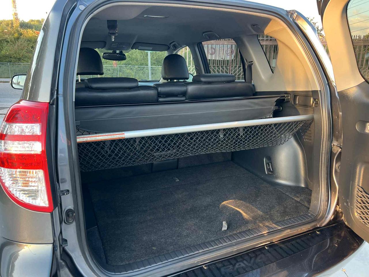 Toyota RAV 4 CROSSOVER 2.2 150Cv 4x4 -UNICO P-