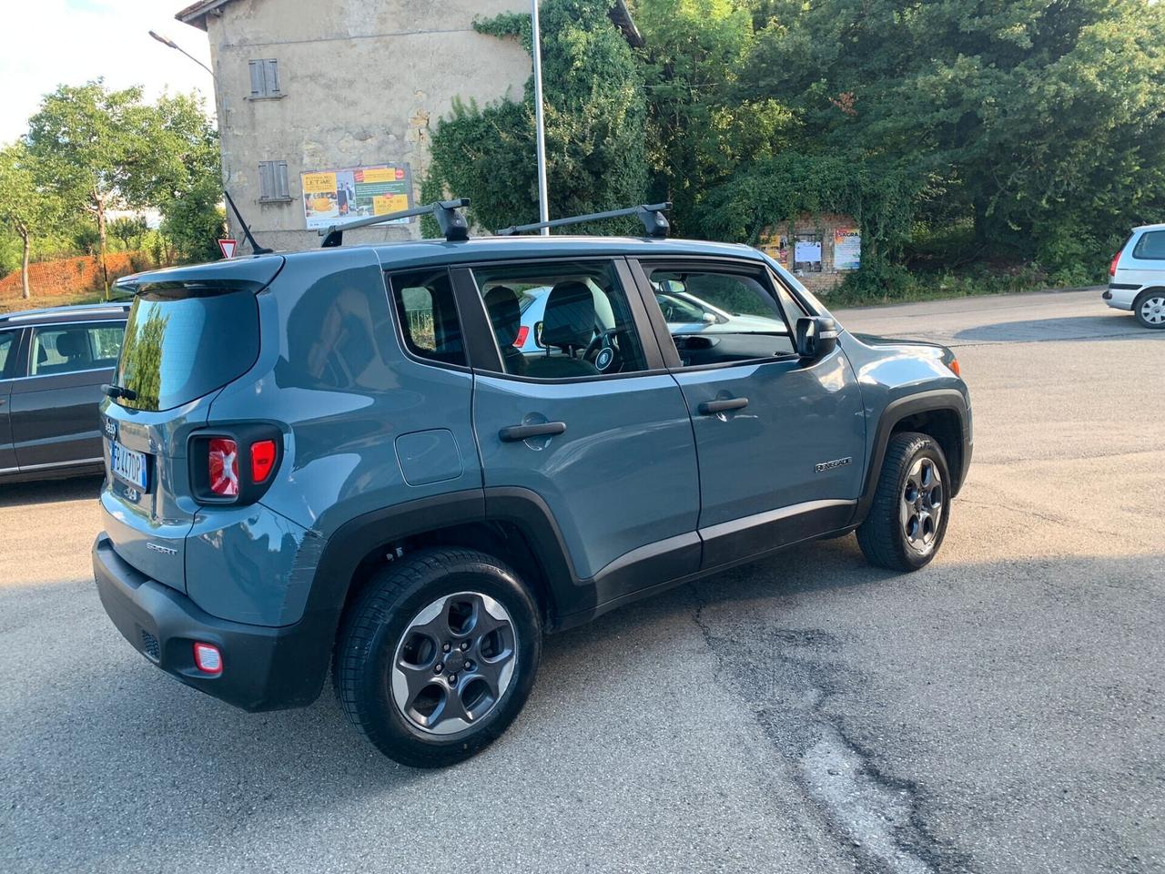 Jeep Renegade 4x4-manuale-unico proprietario-neo patentati- tdi-molto bella-tagliandata-del 2015