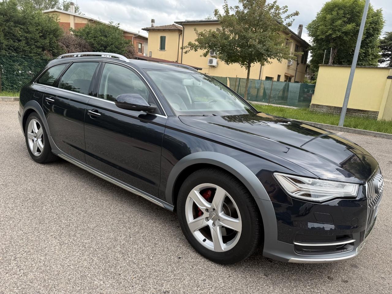 Audi A6 allroad Allroad 3.0 TDI - 4X4 - NAV. - 12 MESI DI GARANZIA -