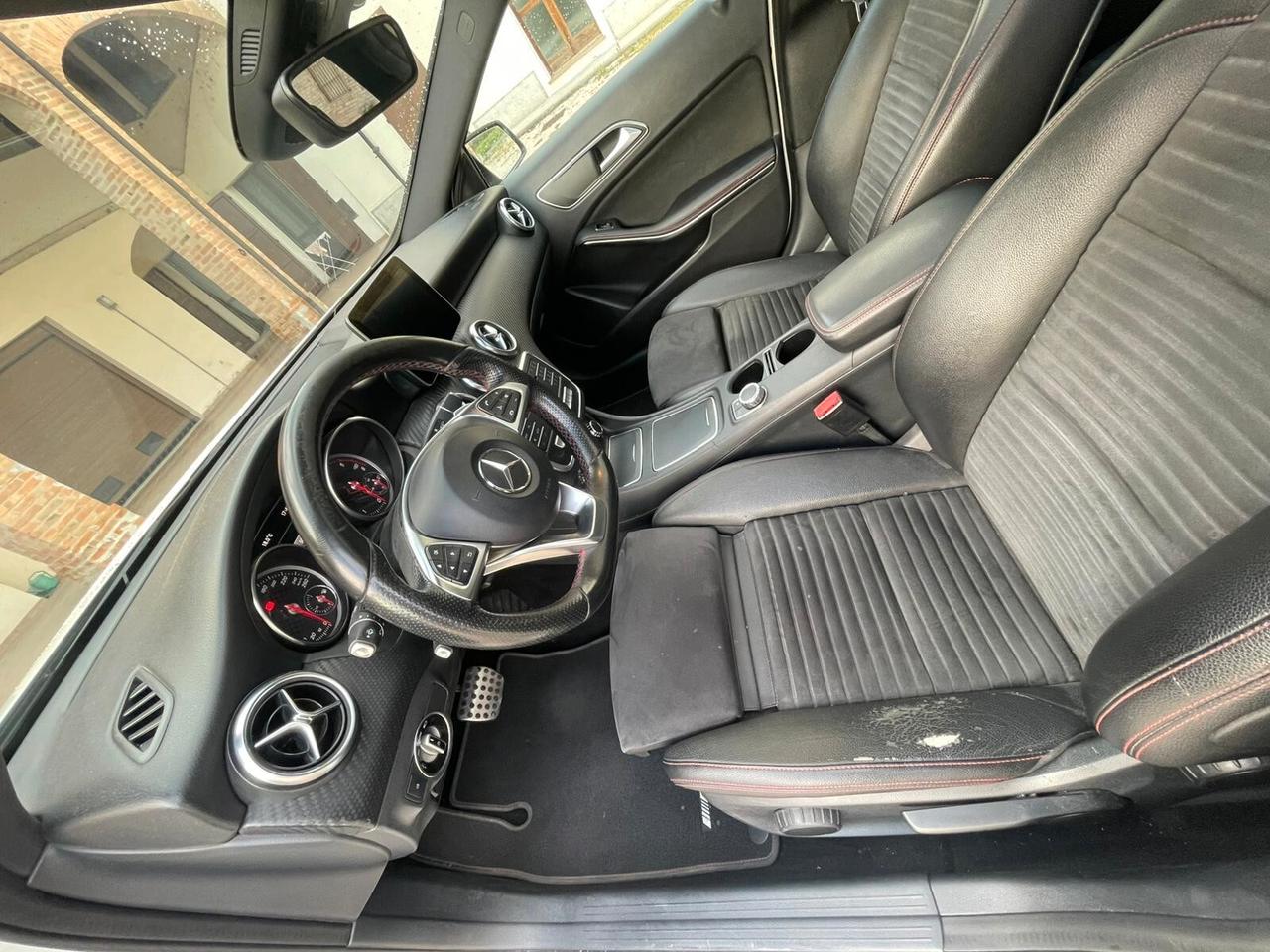 Mercedes-benz A 200 d Automatic 4Matic Premium