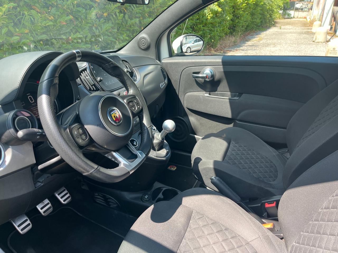 Abarth 595 1.4 Turbo T-Jet 165 CV