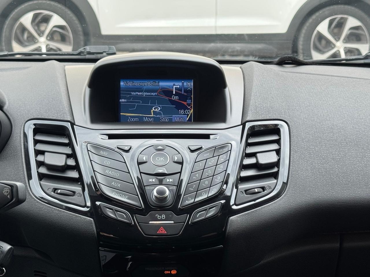 Ford Fiesta 1.5 TDCi 75CV 5 porte Titanium