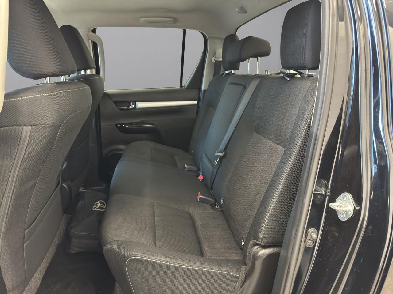 Toyota Hilux 2.4 4x4 DC Lounge