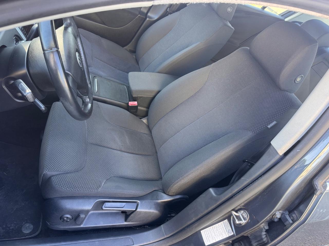 Vw Passat 2.0 TDI 110CV neopaten garanzia 12 mes