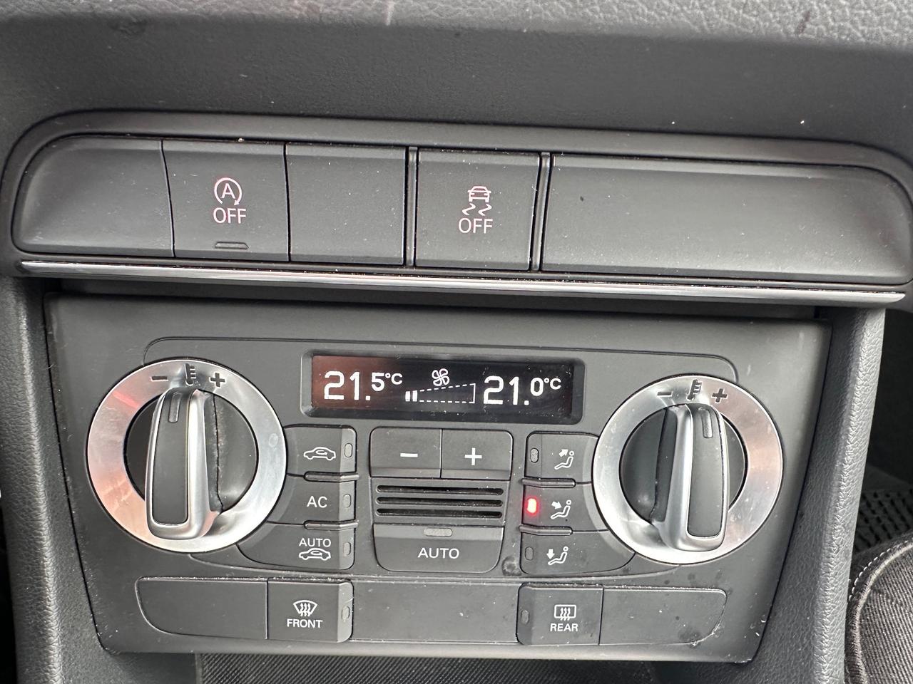 Audi Q3 2.0 TDI Advanced-2013 LED/17"