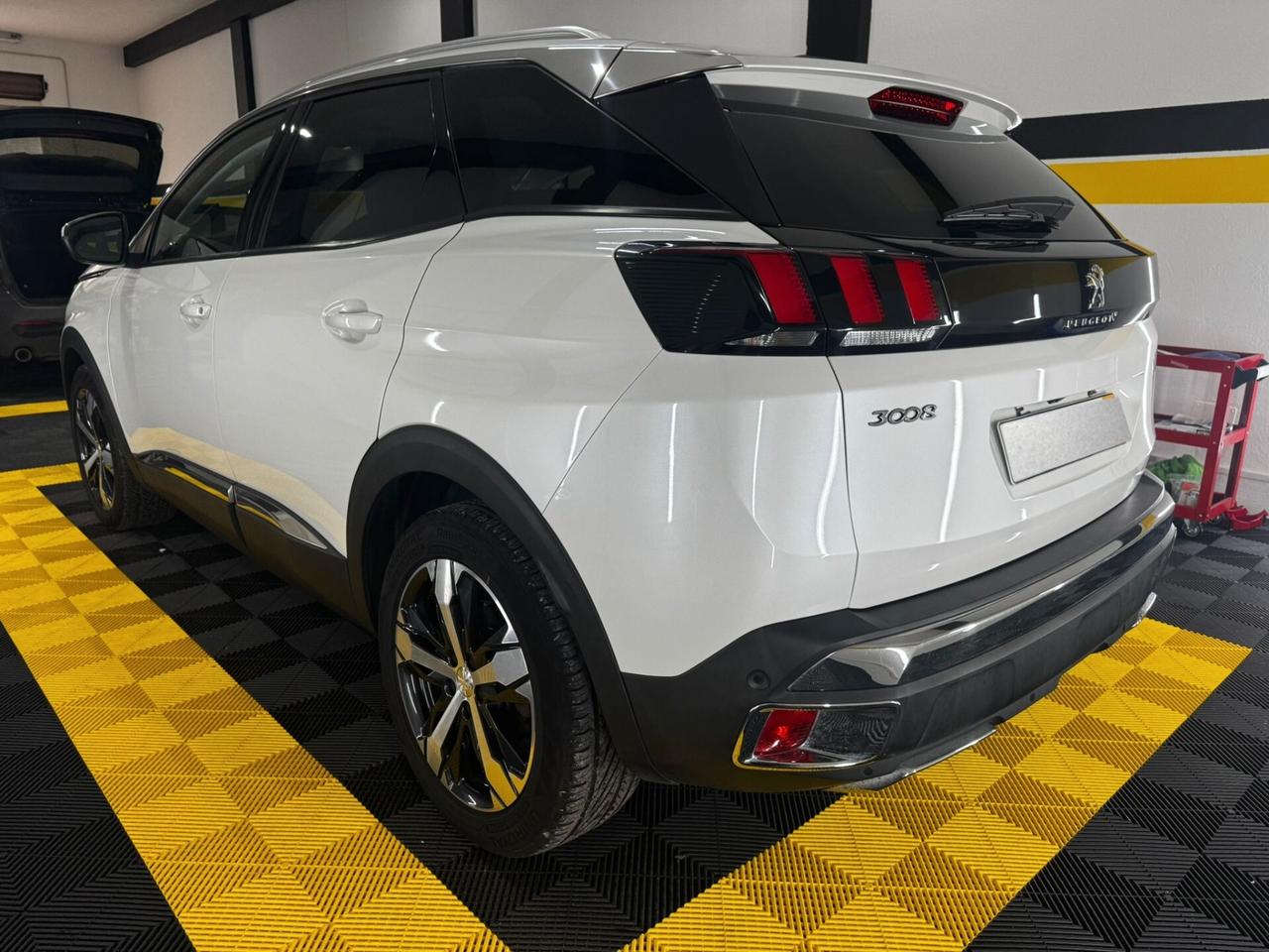 Peugeot 3008 BlueHDi 120 S&S Allure