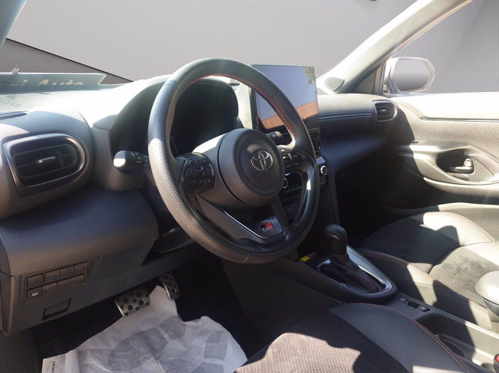 TOYOTA Yaris cross 1.5h gr sport fwd 130cv e-cvt del 2024