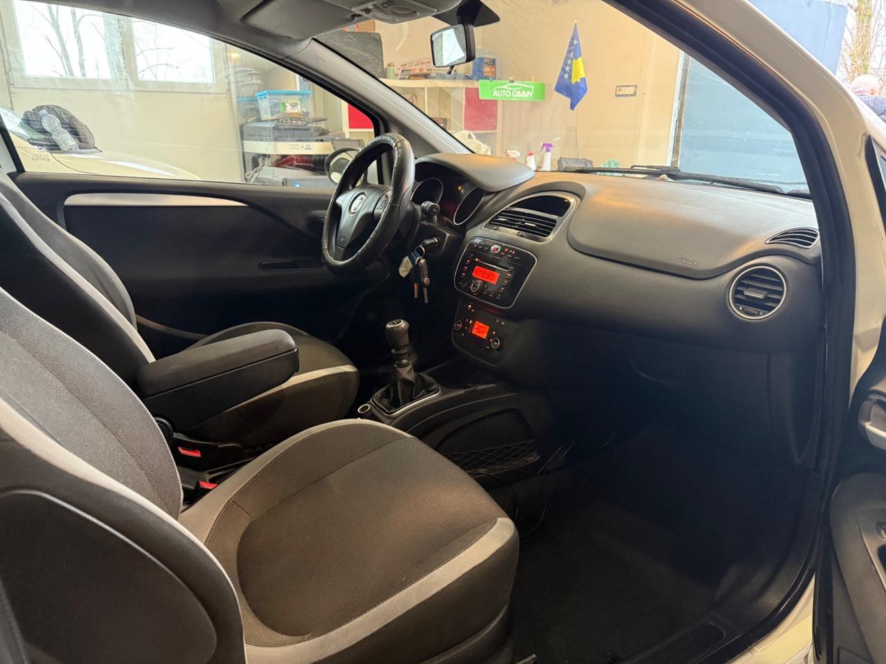 Fiat Punto 1.4 METANO ANNO 2012 neopatentati