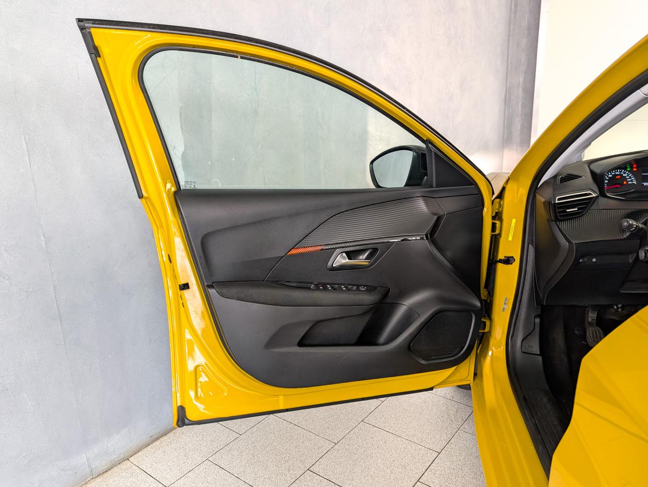 Peugeot 208 1.2 puretech 75cv Active Pack