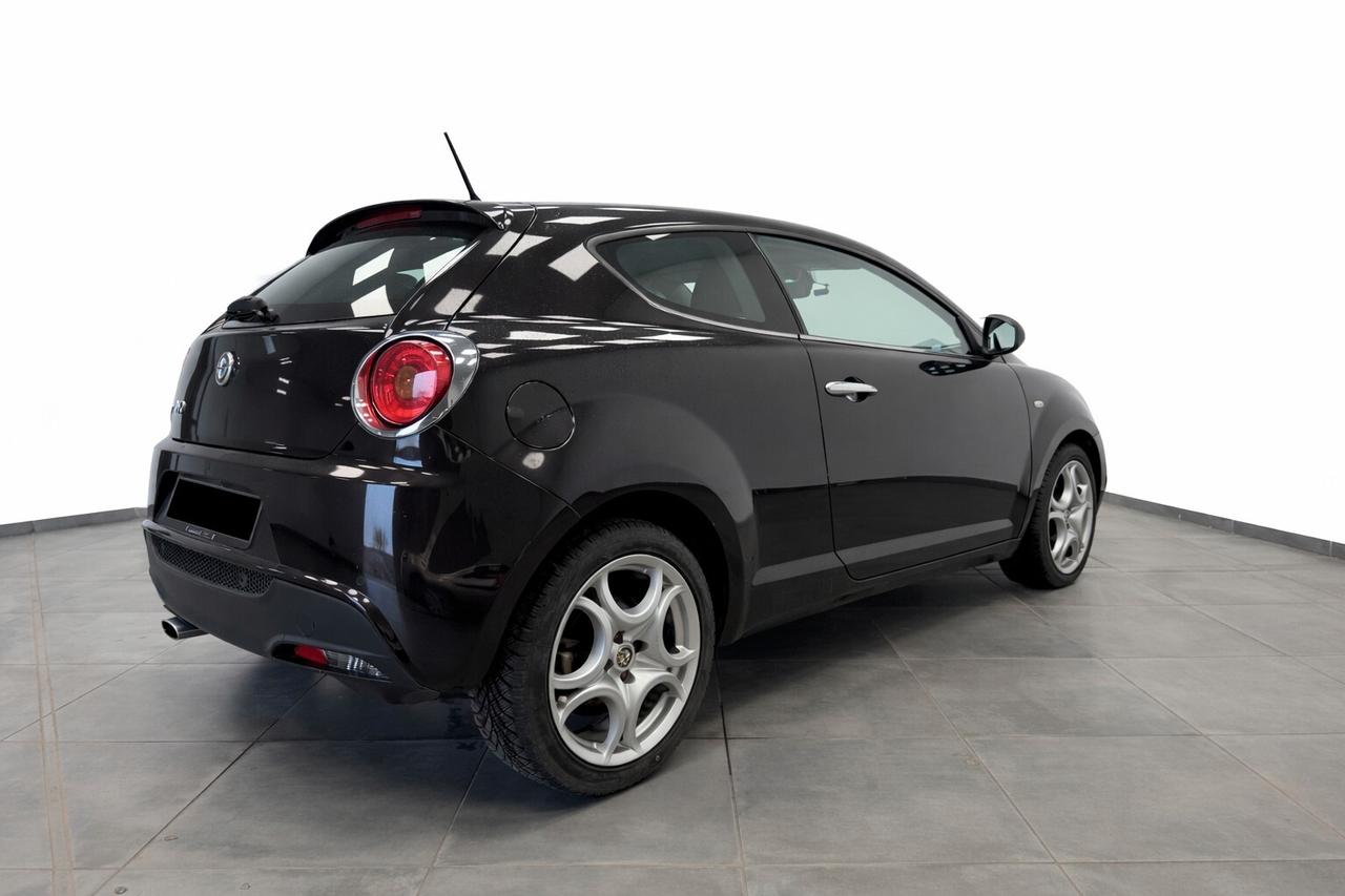 Alfa Romeo MiTo 1.6 JTDm 16V Distinctive Sport Pack
