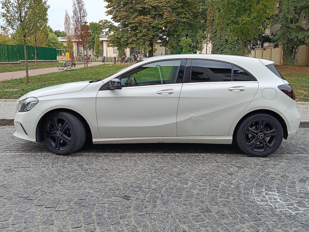 Mercedes-Benz A 180 Night Edition #6499