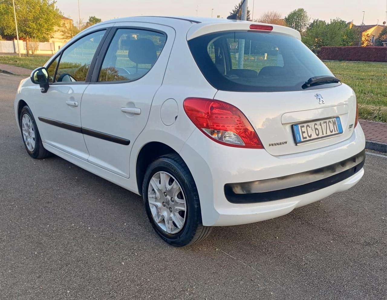 Peugeot 207 1.4 8V 75CV 5p. Energie Sport ECO GPL