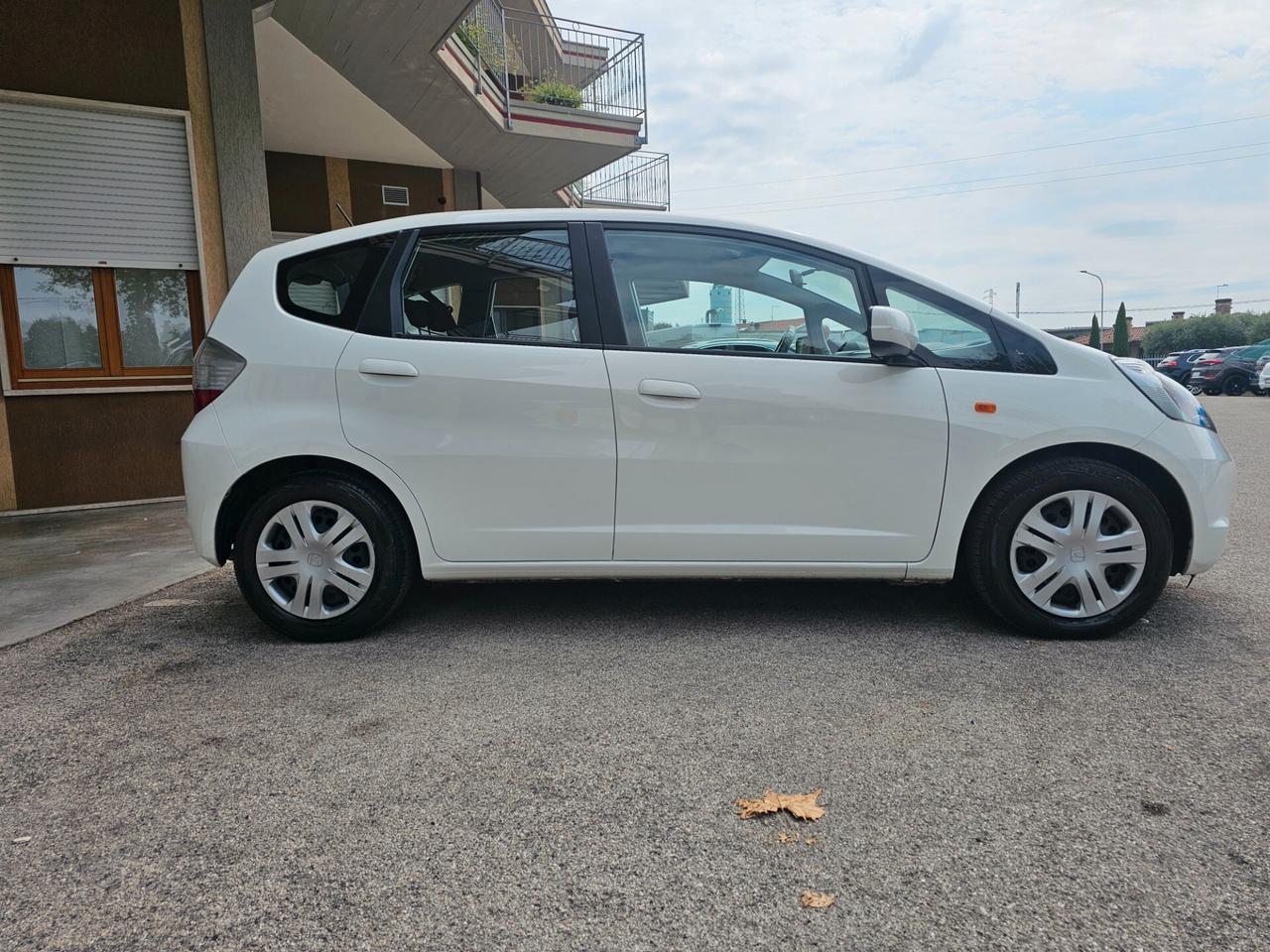 Honda Jazz 1.2 Benzina - Neopatentati