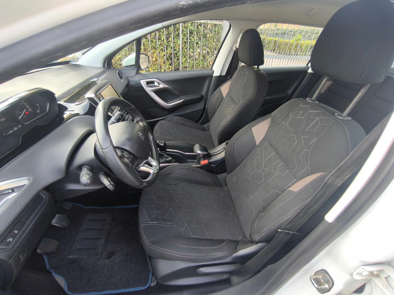 PEUGEOT 2008 1,2 BENZINA-OK NEOPATENTATI- EURO 6